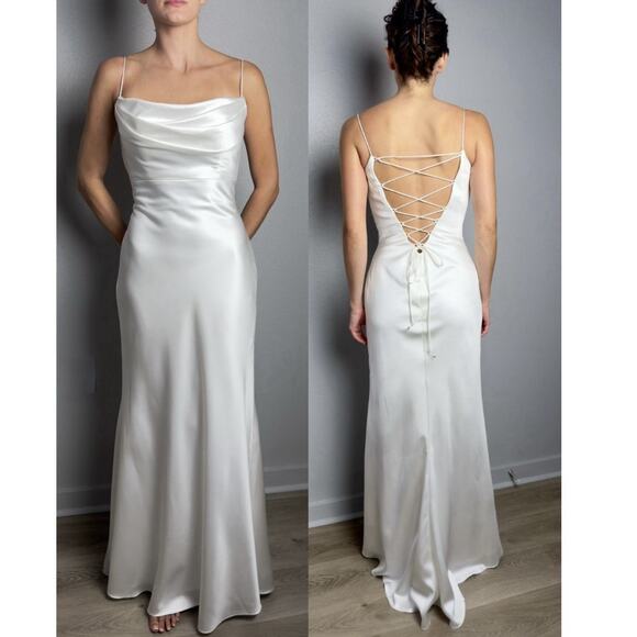 Rings By Justin Alexander Wedding Dress Style #55157 Lace-up Back Ivory Size 4 - Picture 1 of 6